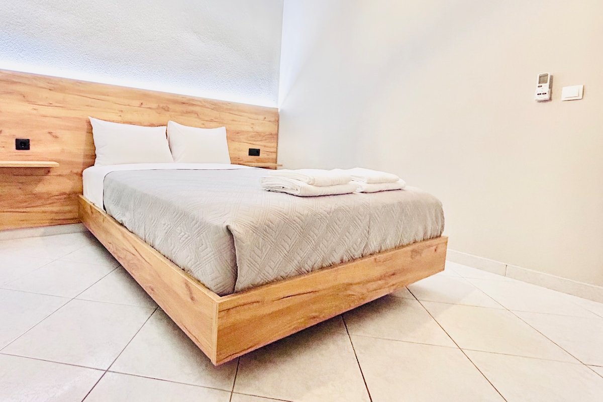 ITHACA: Πολυτελές διαμέρισμα 3ου με θέα. gallery image 4