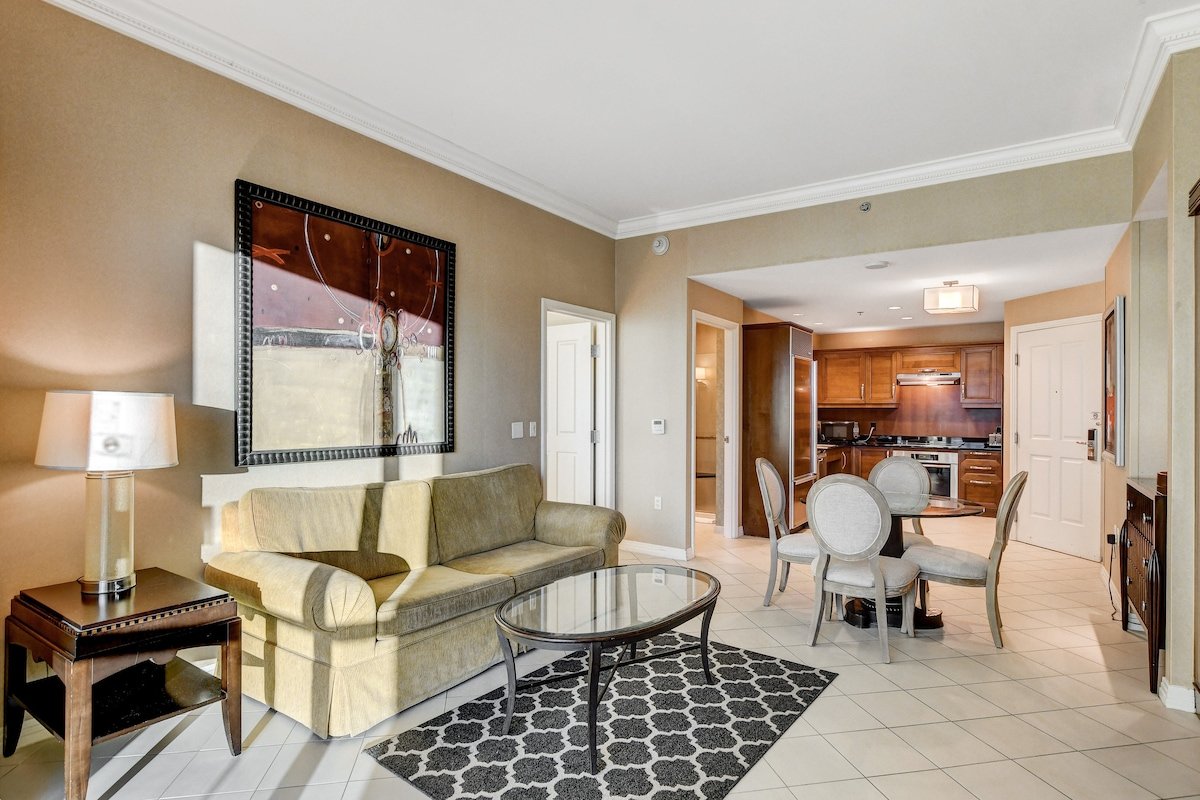 34th Floor Lux 2BR Suite at MGM Signature gallery image 4