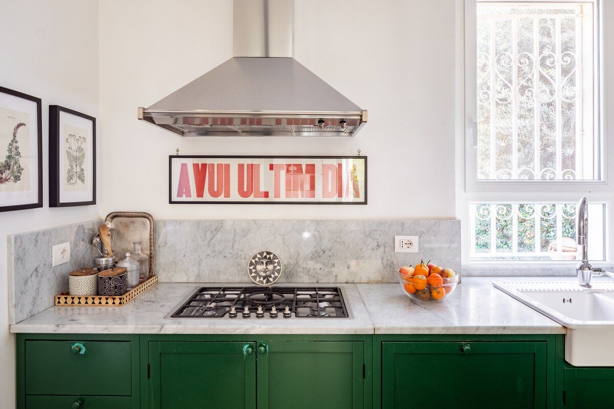 Festeggia le vacanze natalizie in una bella villa gallery image 5