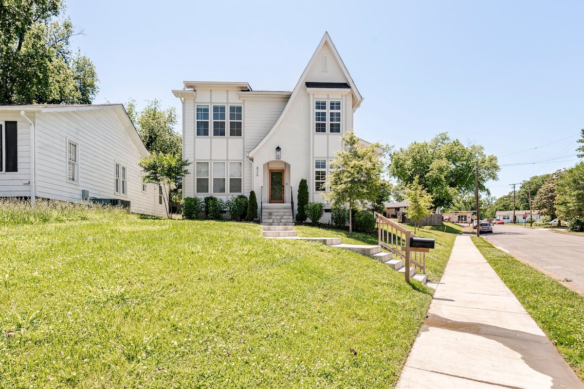 4 Bed – Spacious New Build Luxury gallery image 3