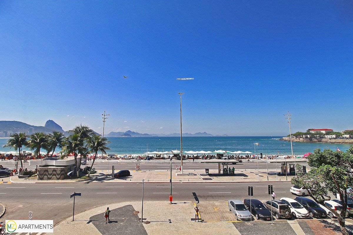 Huge 3 bedroom ocean front for 8 people gallery image 3