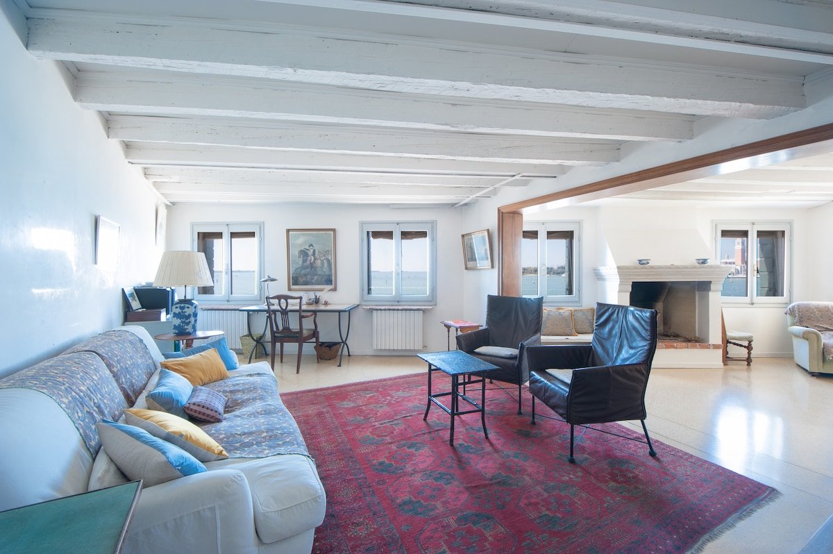 Ca’ Laguna, stunning views on Bacino di San Marco. gallery image 5