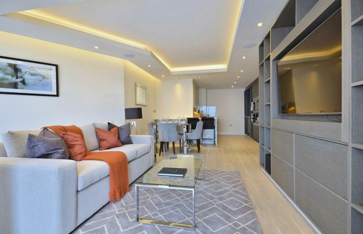 Luxury Apartment w/ London views gallery image 4