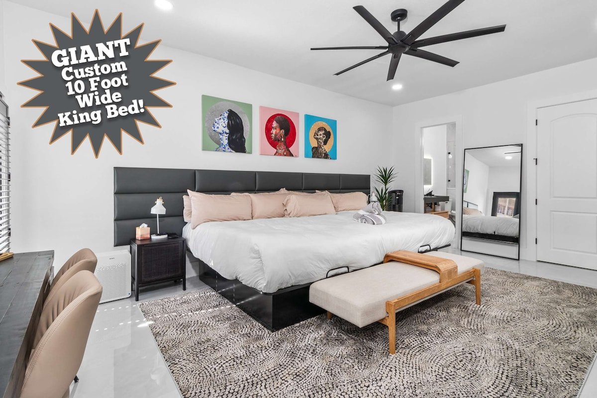 10 Bdrm / 14 Bath Mansion – S. Tampa | Pool | Spa gallery image 2