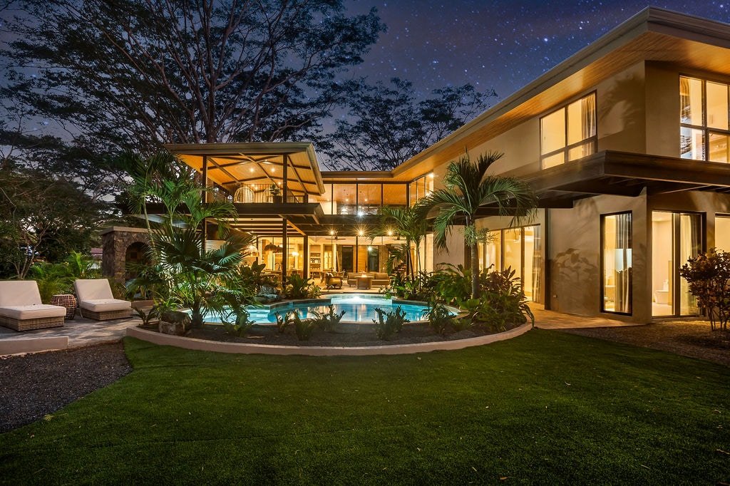 Luxury Villa-3 Mins to Beach-Fully Staffed gallery image 2