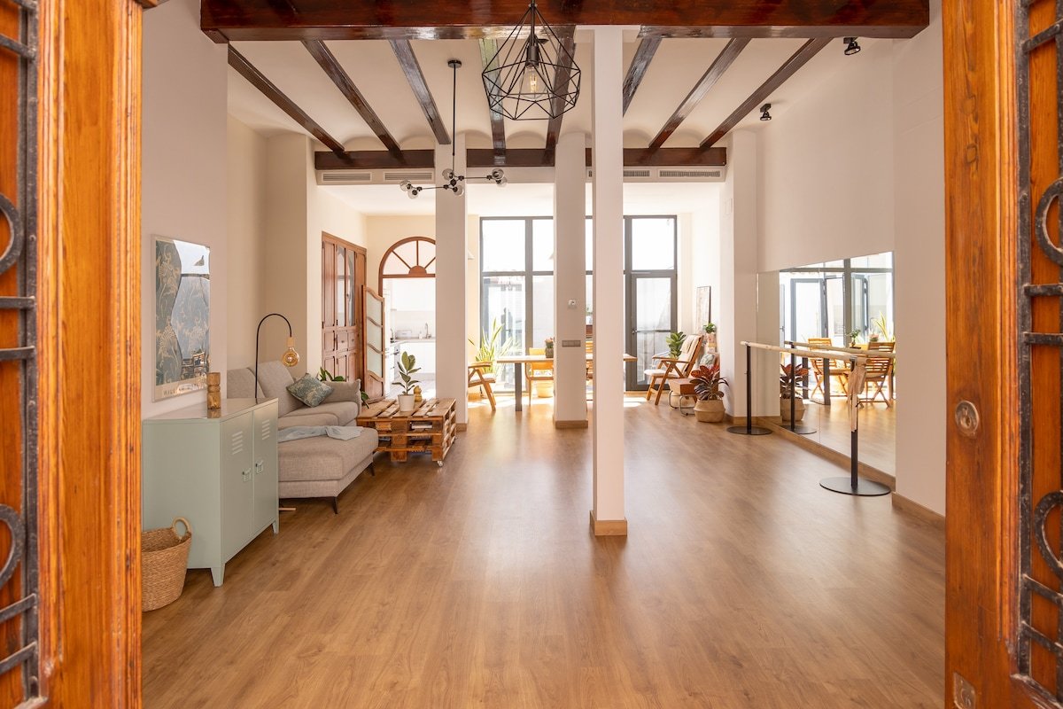 Historic Fishermen’s Gem 5’ from the Sea gallery image 2