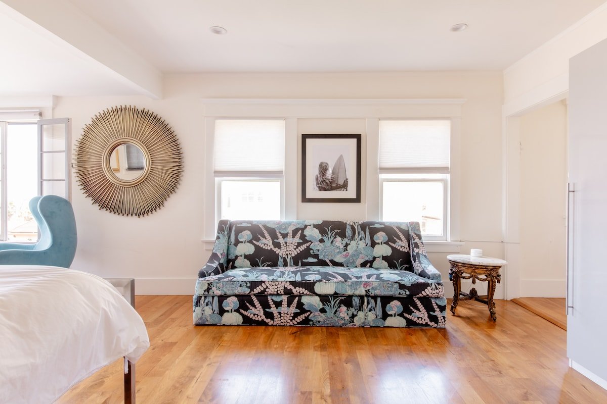 Ocean Vista at an Incredible Santa Monica Beachhouse gallery image 4