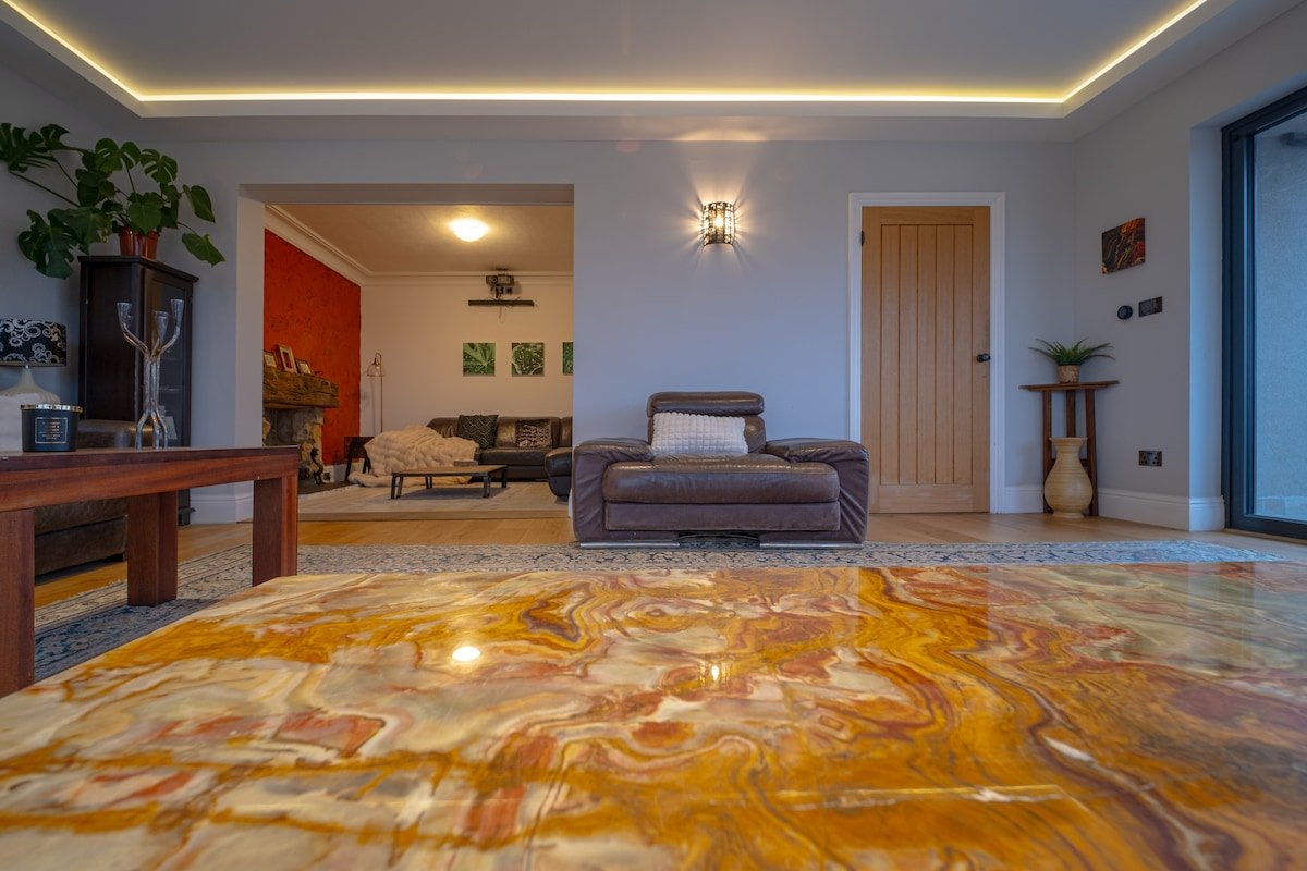 The Ridge London: Luxury Designer Villa with spa gallery image 5