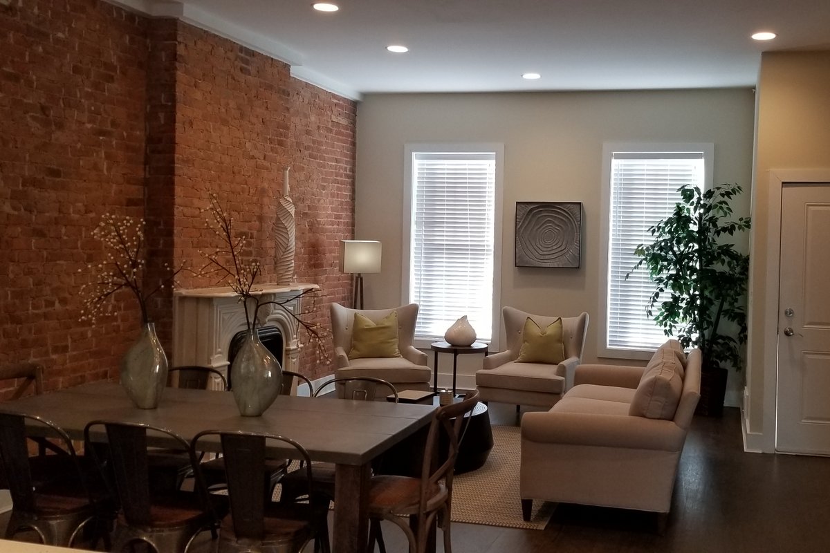 Elegant Town home, Newark / Ironbound