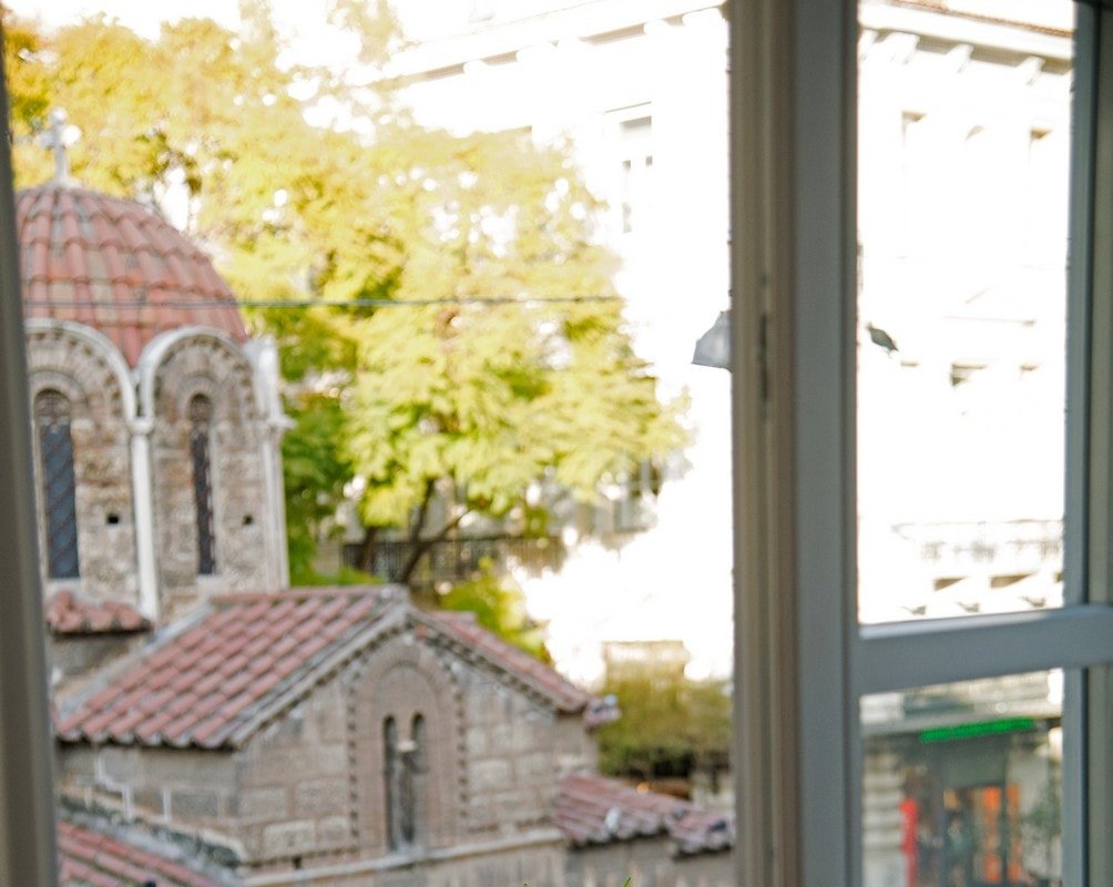 Estate | 9 Bedrooms | 4 Suites | Acropolis View gallery image 3