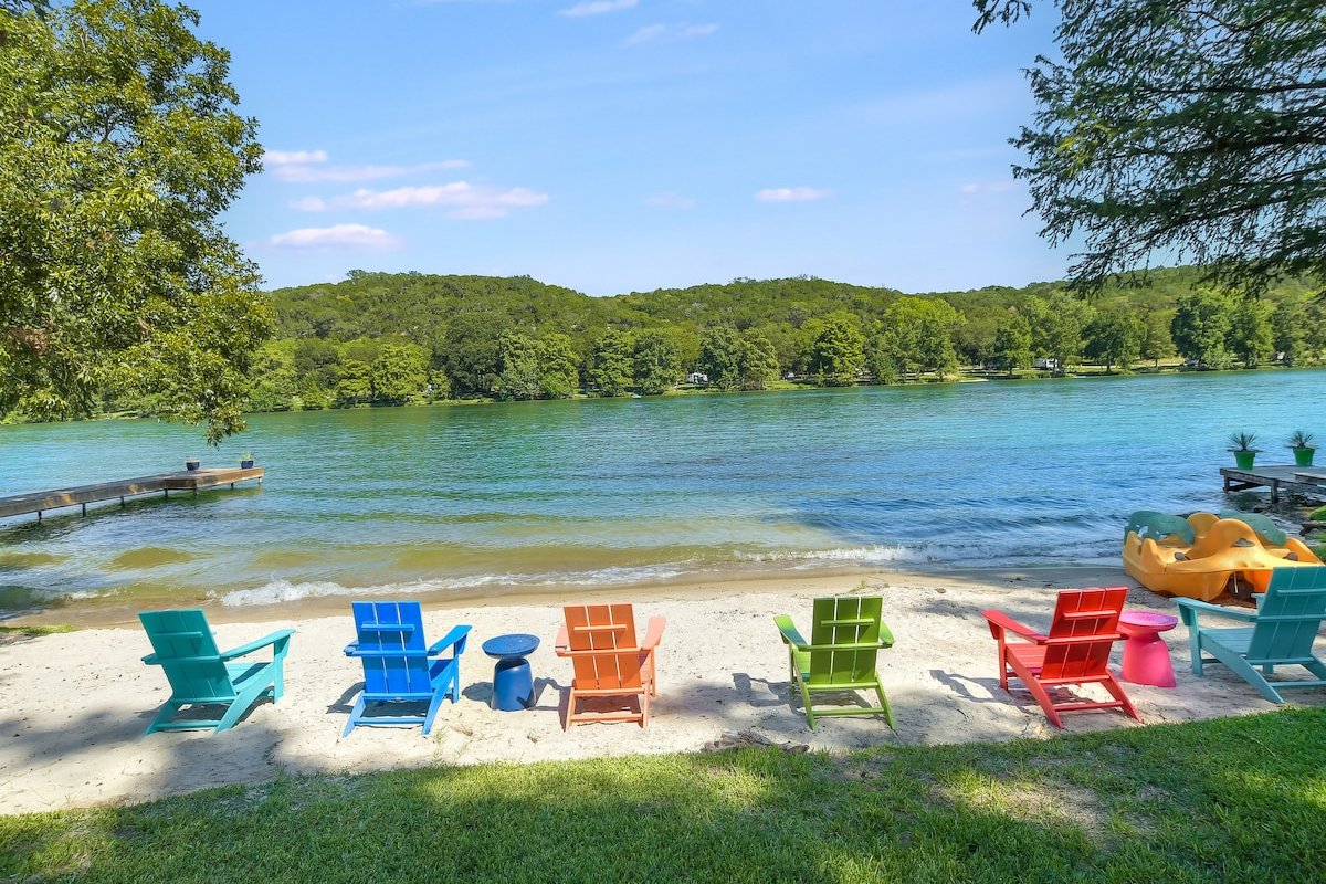 Above Sapphire | Lakefront I Casita | Pool & Spa I gallery image 3