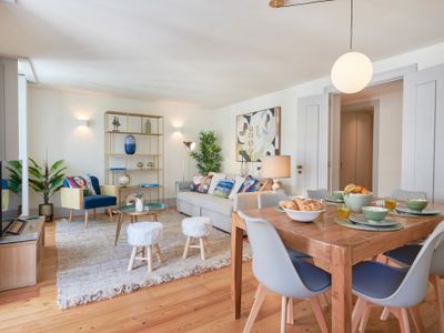 NEW!! Golden apt in Prime Location-2BR_2WC_AC_lift