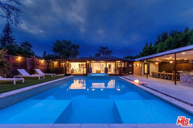 Your Own Private RESORT!🏝9BR/10BA Gated Compound✰ gallery image 3