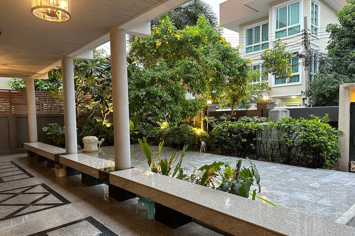 Newly Decorated Cosy House gallery image 4