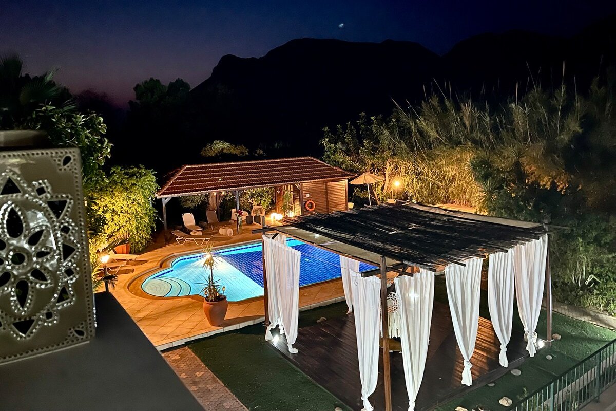 Big private pool ★Close to the beach★ Sea view gallery image 3