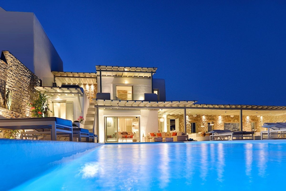 “White Star” by Aqualiving Villas