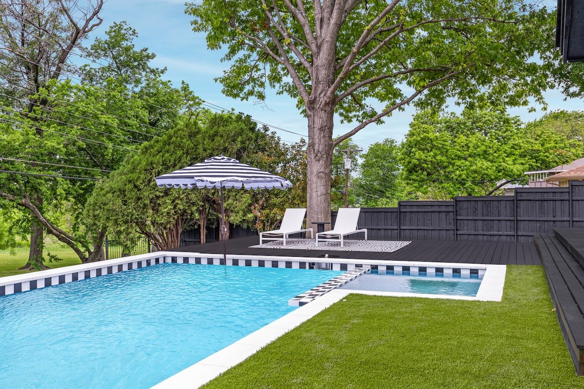 Direct Access to Park-Lake-Pool gallery image 3