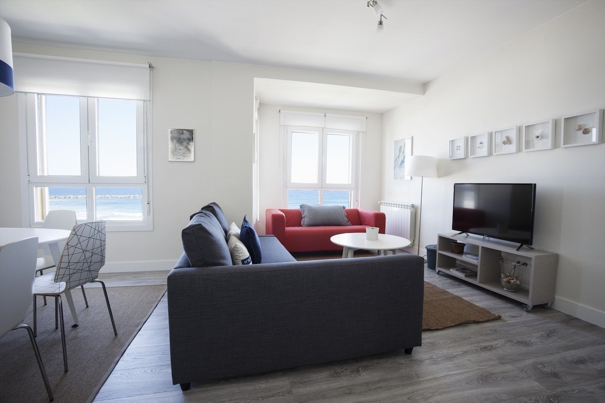 Pacific, amazing sea views gallery image 3