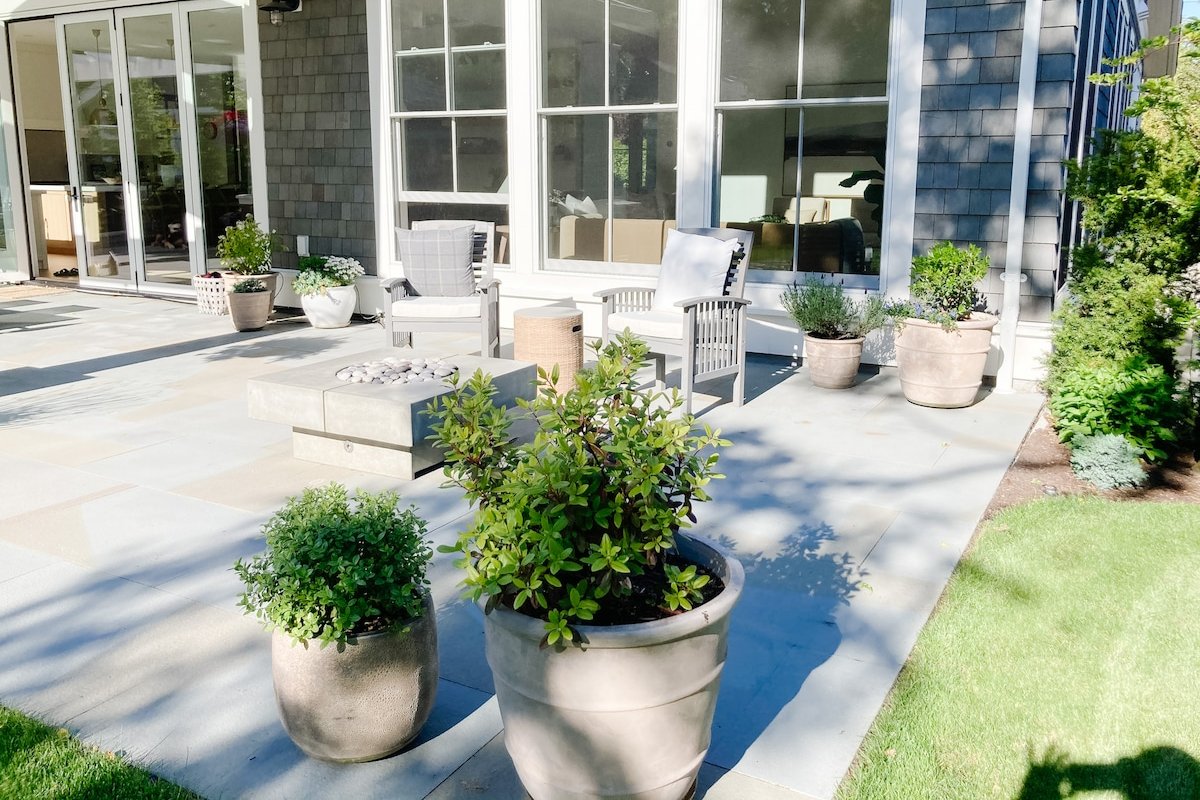 Luxury family home steps from the ocean gallery image 5