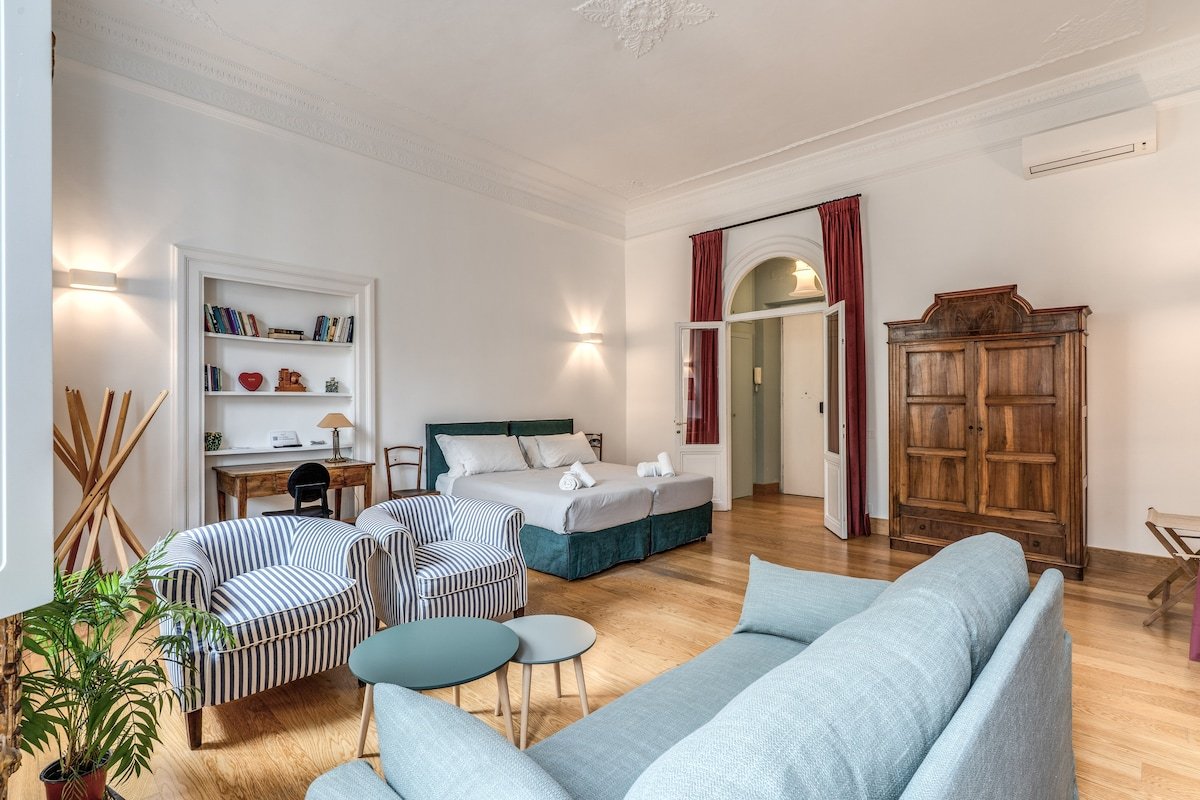 Via del Corso charming@Palazzo Doria Pamphili gallery image 4