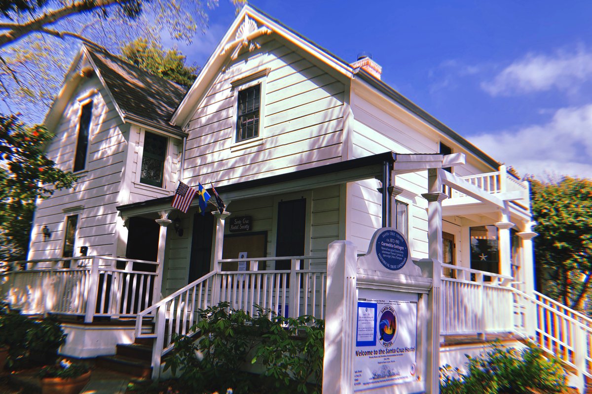 Spacious 4 BR Cottage Near The Beach – 3 Min Walk