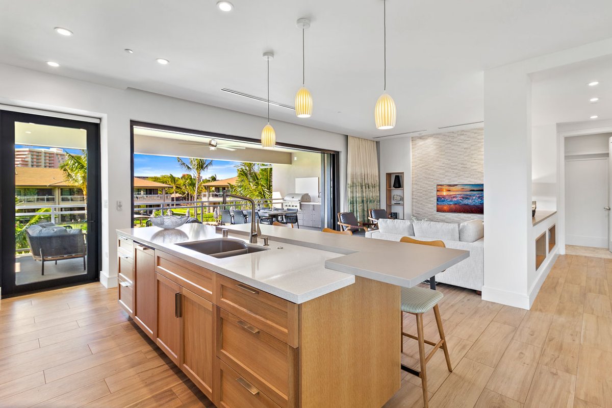 Maui Resort Rentals: 6BR Luana Garden Villas