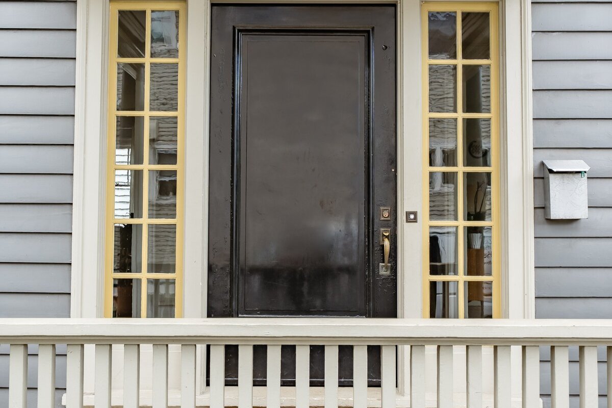 Laurelhurst Park Retreat, light-filled and fun. gallery image 3