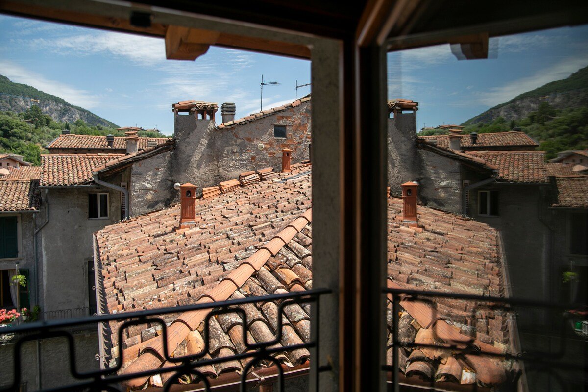 IseoLakeRental – Casa del Pescatore Attico gallery image 5