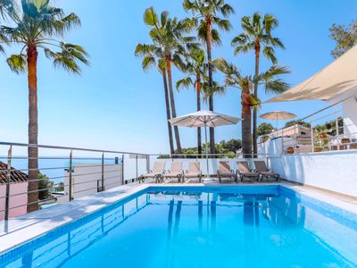 Stylish villa with sea view and pool in Alcudia