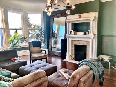 Duboce Triangle Gracious Victorian Flat