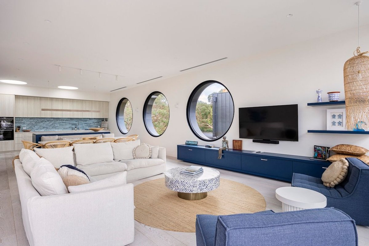 Santorini Blue gallery image 3