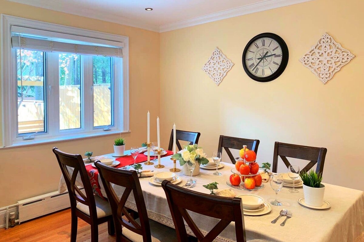 A cozy house- walking distant to High Park &subway gallery image 4