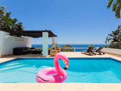 Breathtaking view villa in safe Bantry Bay