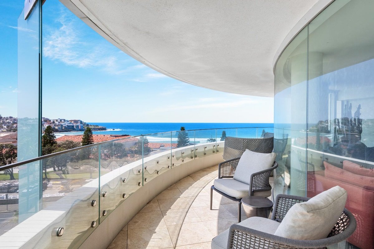 Breathtaking Bondi Beach Views gallery image 5