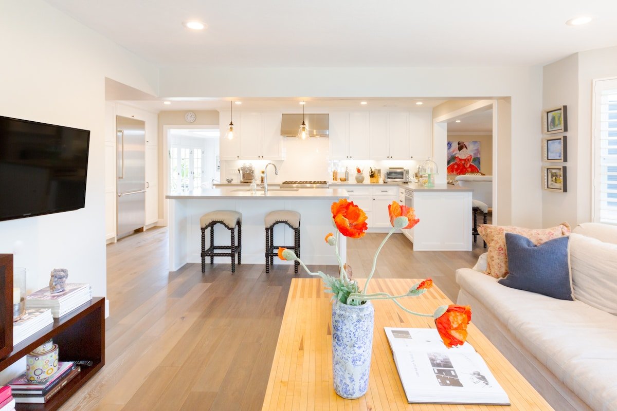 Cape Cod-Style Home near Bird Rock gallery image 4