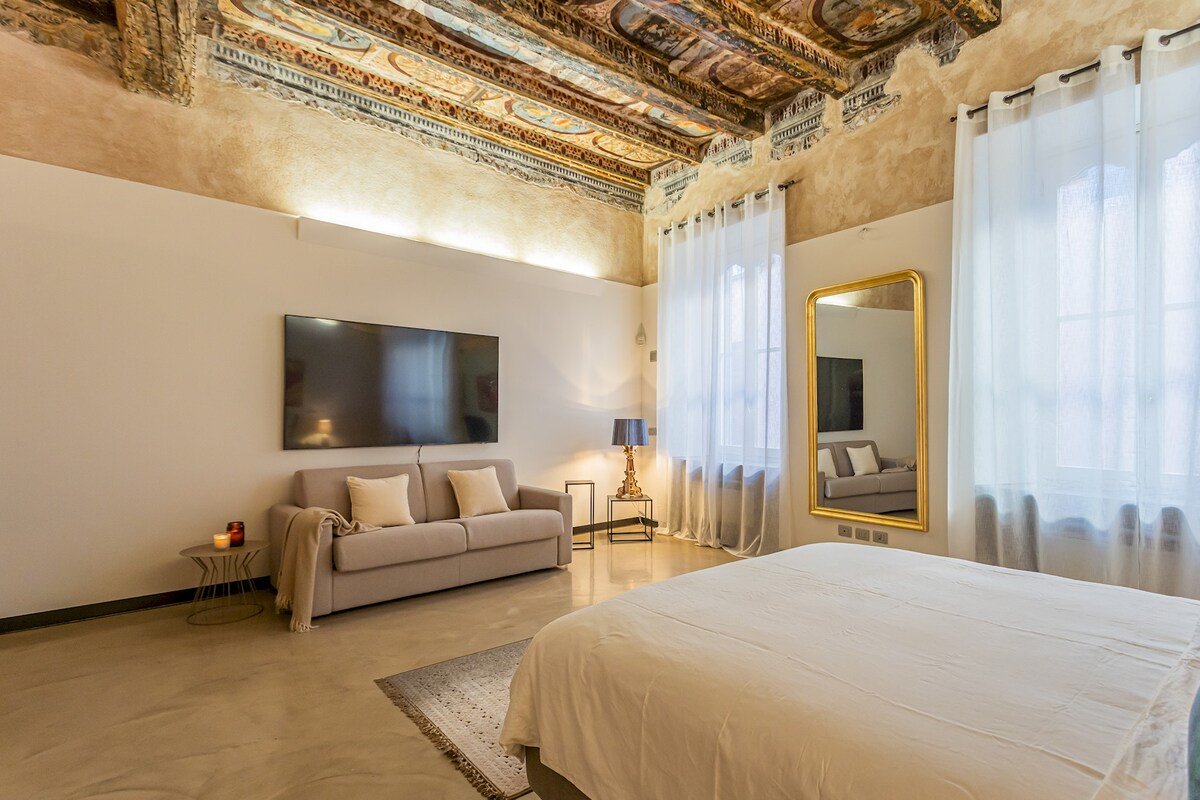 Rovelli 41 gallery image 4