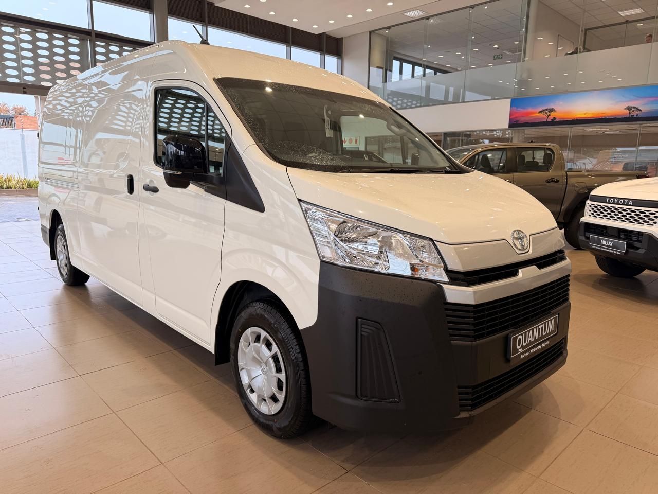 TOYOTA QUANTUM 2.8 SLWB F C P V for Sale in South Africa