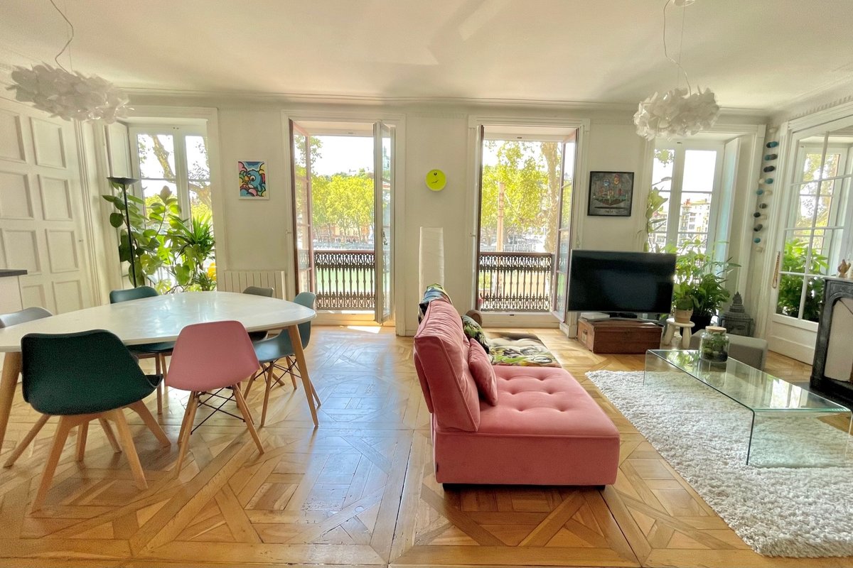 Appartement familial Quais de Saône, plein centre