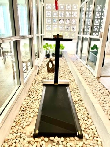 Roof Top 4BR Top Private Floor, CHINA TOWN gallery image 3