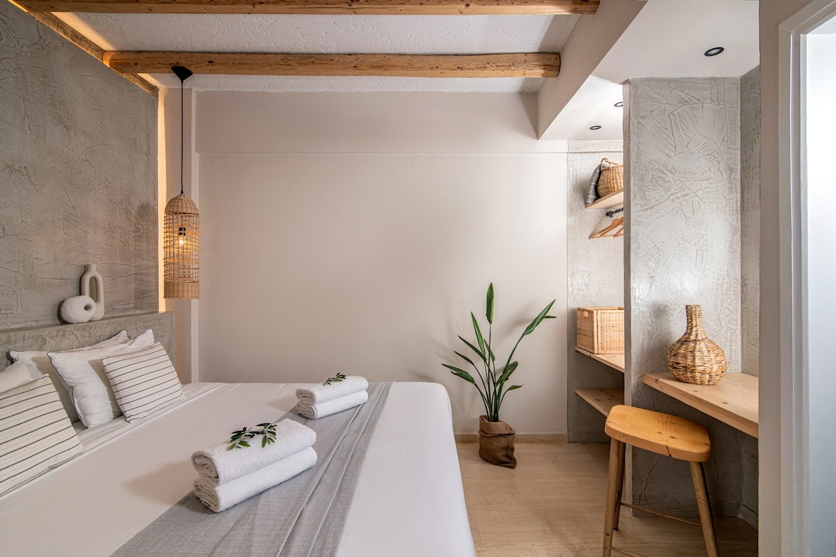 ELÉA Suites | 4 Separate Suites with Pool at ELÉA gallery image 5