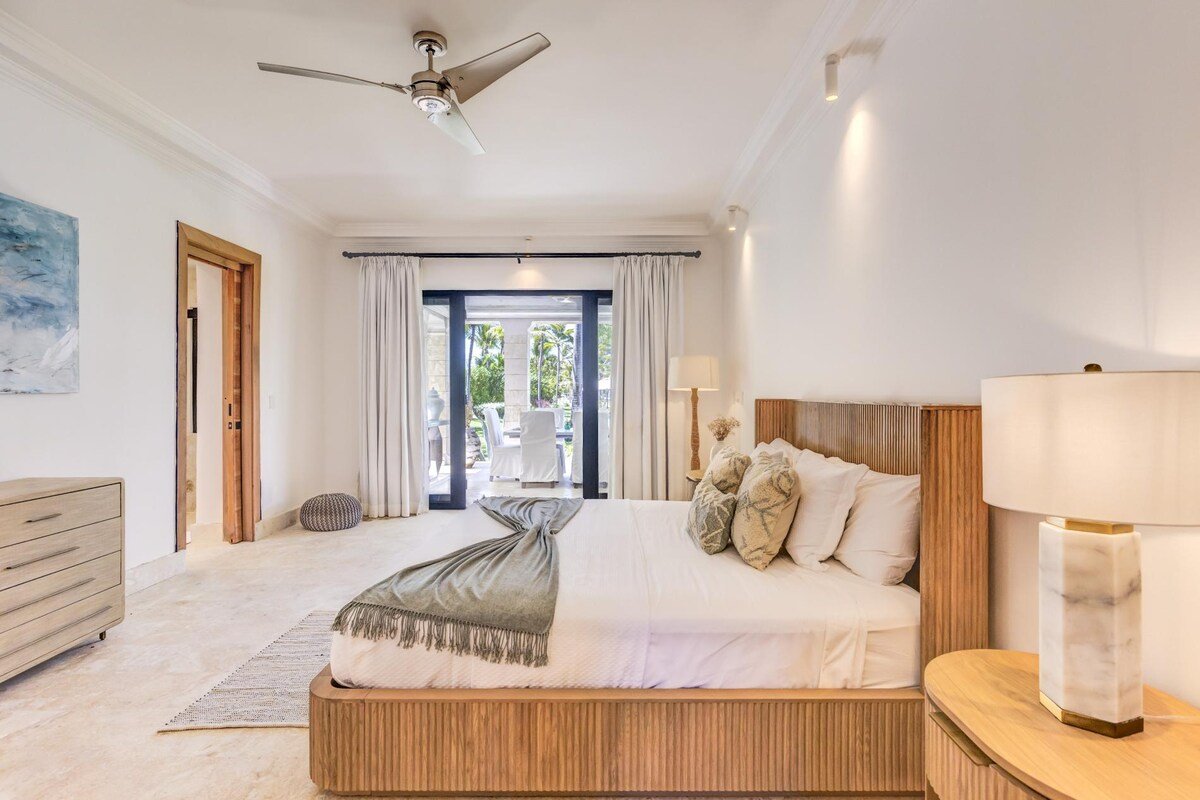 Villa Serenity – Breathtaking Retreat gallery image 4