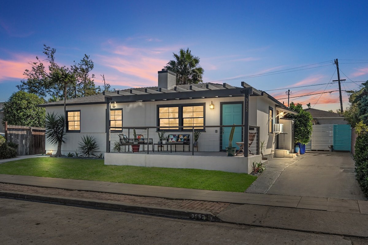 Epic 3 BR House in Mission Bay | Huge Backyard! gallery image 3