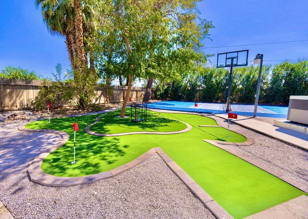 Insta-Worthy Oasis- Pickleball, Heated Pool, Bball gallery image 5