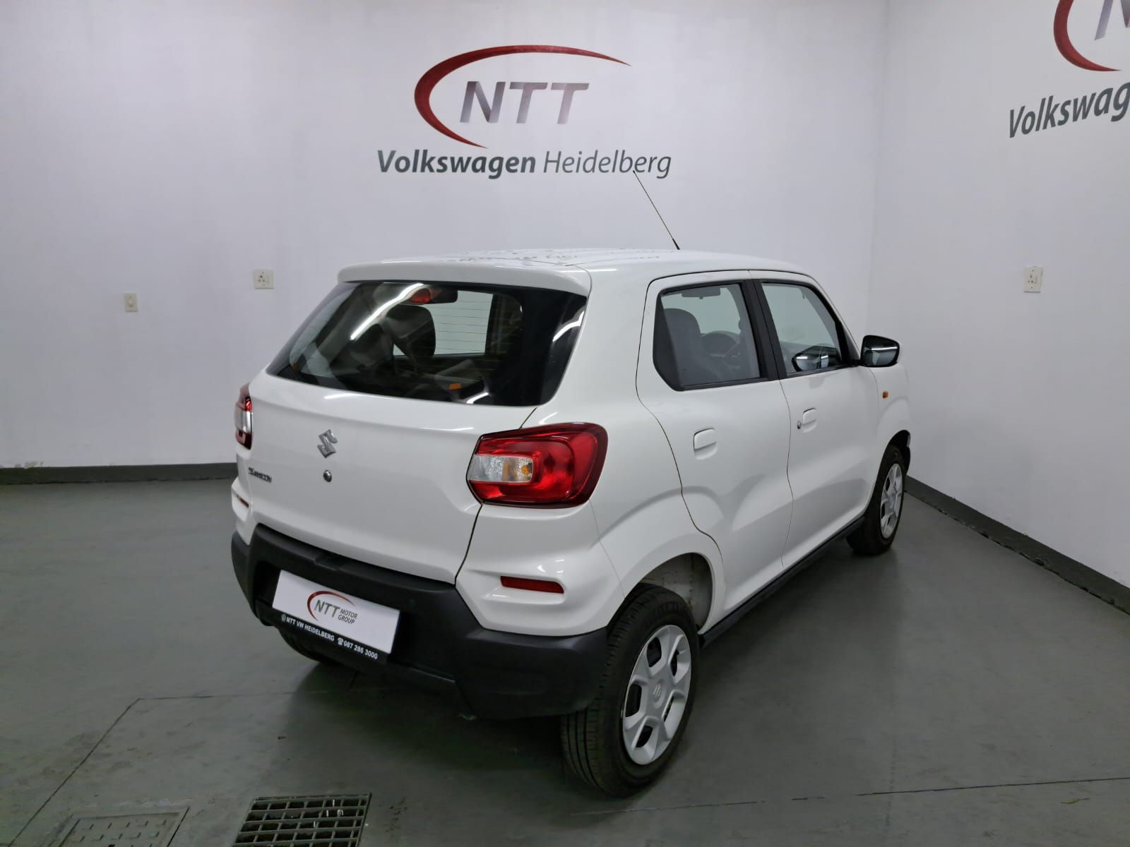 Used car gallery