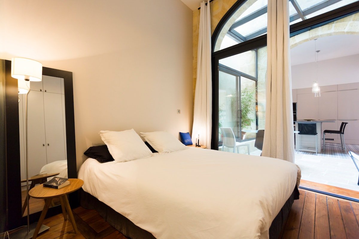 ❤ Our place in the heart of Chartrons (100m2) ❤ gallery image 3