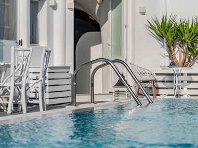 Cally Cave House with Private Pool near Fira