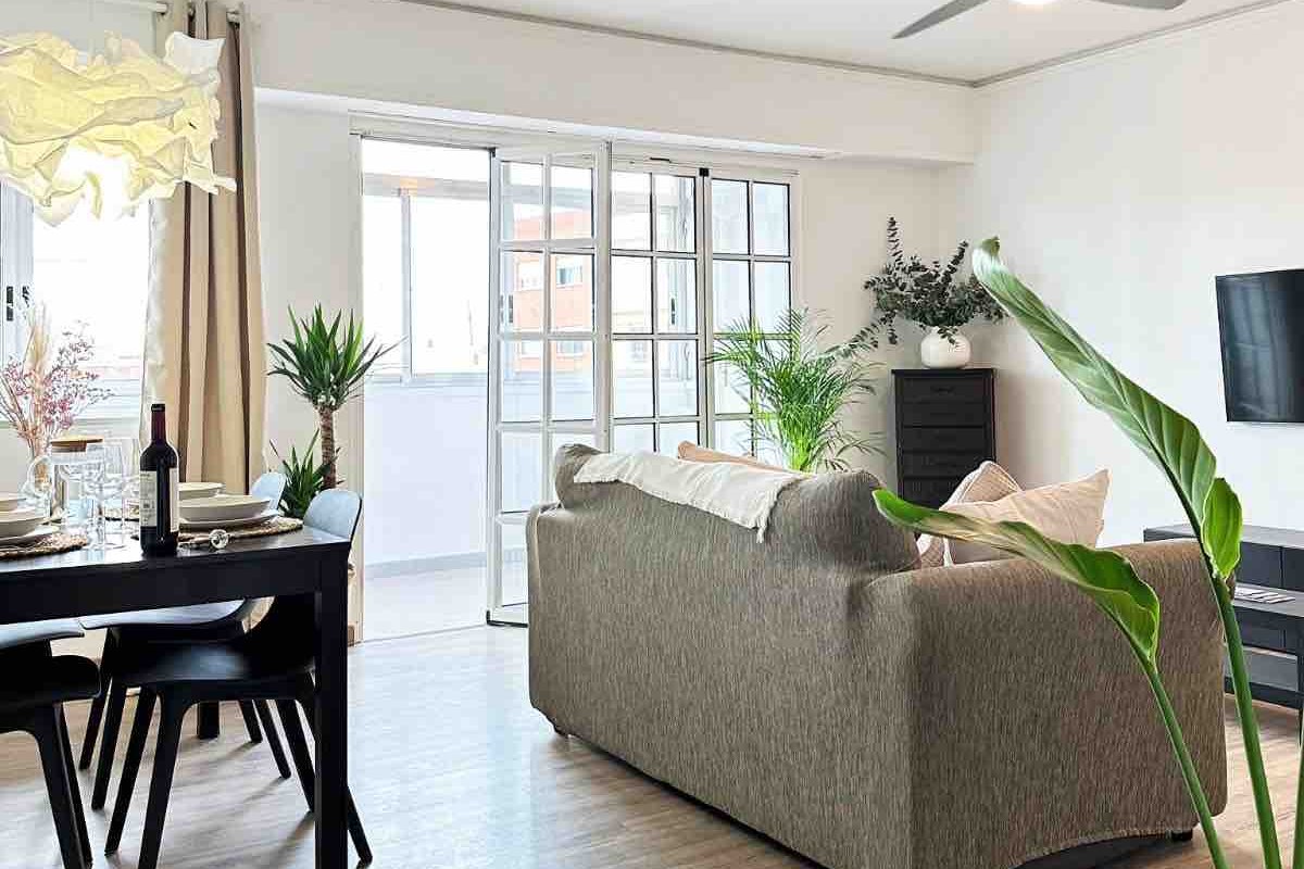 Comfort & Light by the Sea and Port gallery image 5