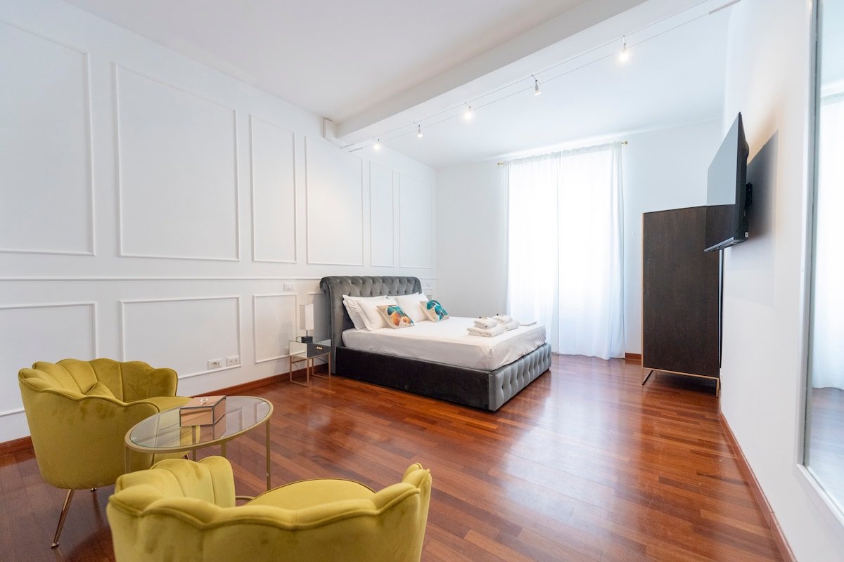 Trevi Fountain Superior Suites gallery image 3