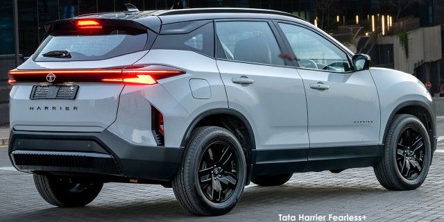 TATA HARRIER 2.0TD FEARLESS + A/T - 5 
