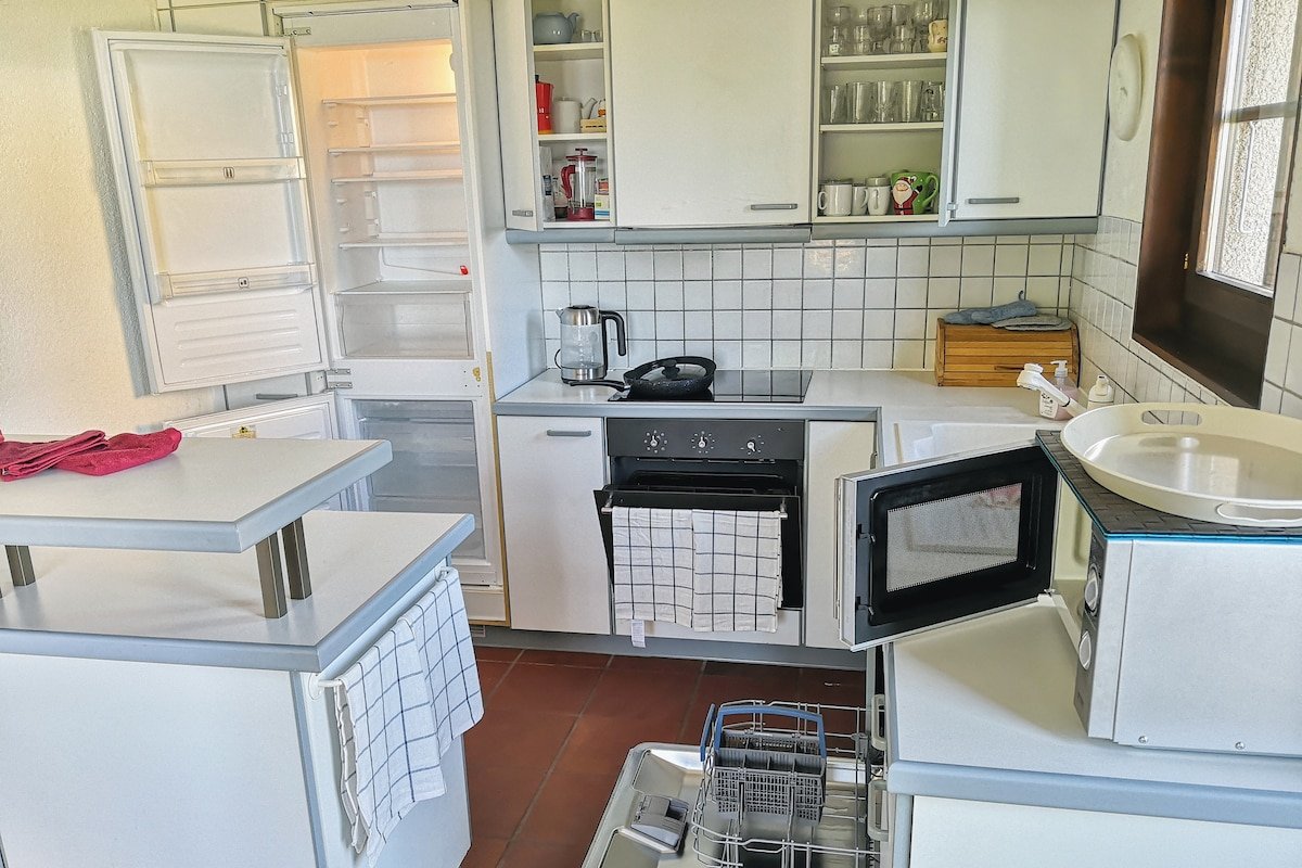 Arzier House, Alps View, 30 min to Geneva/Lausanne gallery image 5